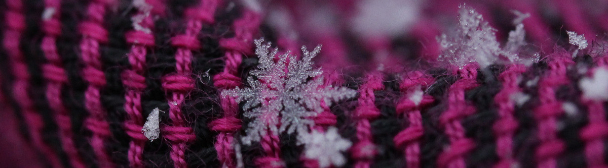 Imagen macro de un copo de nieve