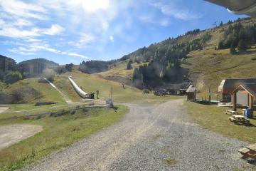 Alpe d´Huez: Auris en Oisans (alpedhuez.com)
