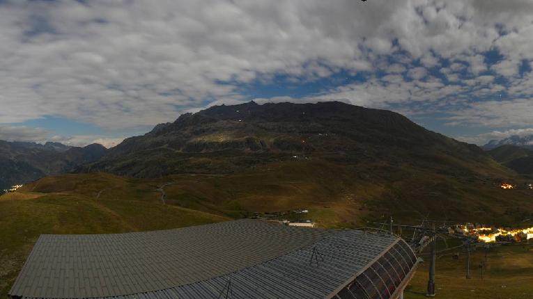 Webcam Alpe d´Huez: Le signal - 2114m