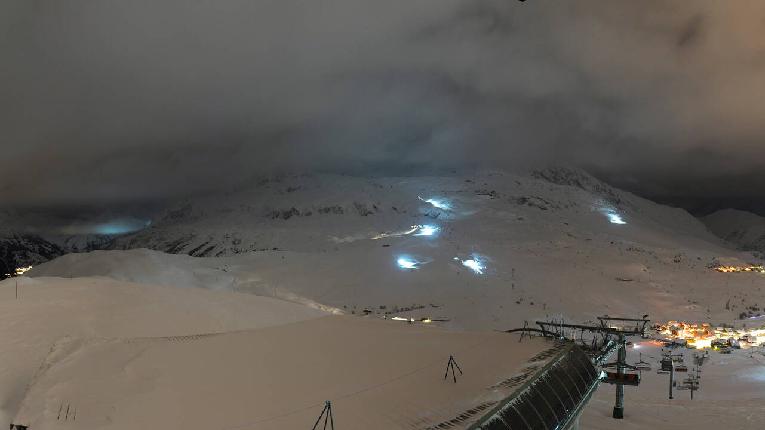 Webcam Alpe d´Huez: Le signal - 2114m