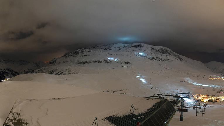 Webcam Alpe d´Huez: Le signal - 2114m