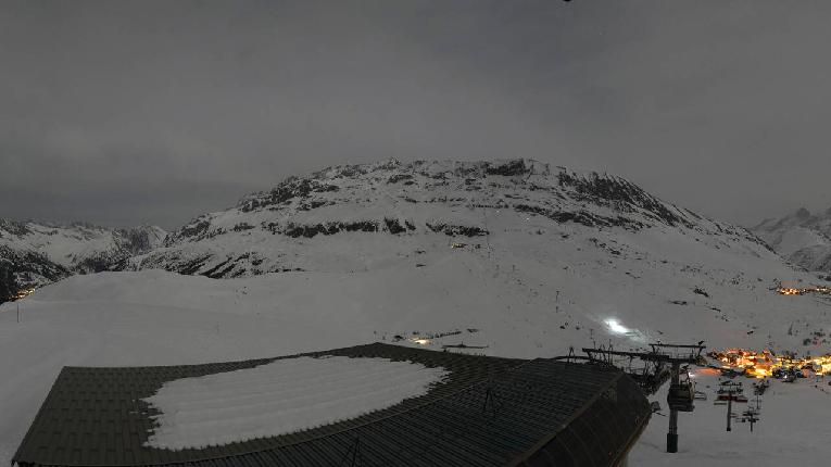 Webcam Alpe d´Huez: Le signal - 2114m