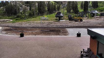 Alpine Meadows: Alpine Peek (squawalpine.com)