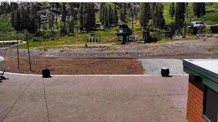 Alpine Meadows: Alpine Peek (squawalpine.com)