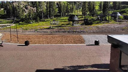 Alpine Meadows: Alpine Peek (squawalpine.com)