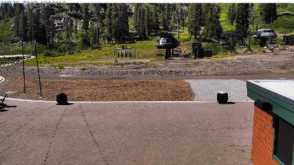 Alpine Meadows: Alpine Peek (squawalpine.com)