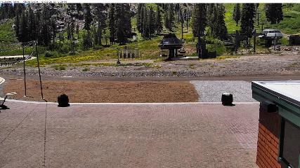 Alpine Meadows: Alpine Peek (squawalpine.com)