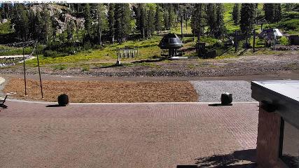 Alpine Meadows: Alpine Peek (squawalpine.com)