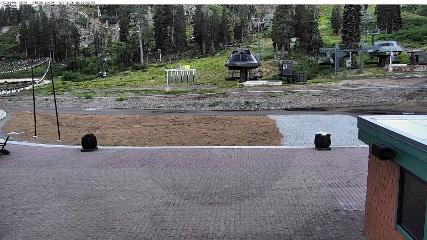 Alpine Meadows: Alpine Peek (squawalpine.com)