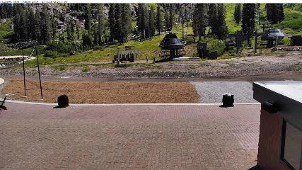 Alpine Meadows: Alpine Peek (squawalpine.com)