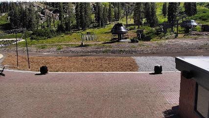 Alpine Meadows: Alpine Peek (squawalpine.com)