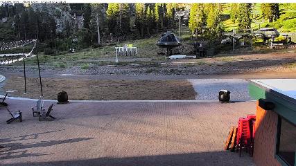 Alpine Meadows: Alpine Peek (squawalpine.com)