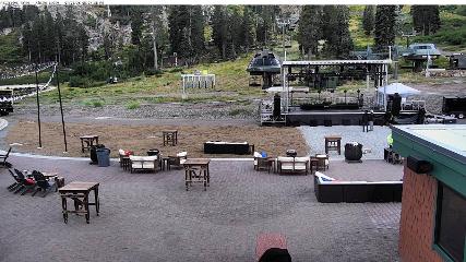 Alpine Meadows: Alpine Peek (squawalpine.com)
