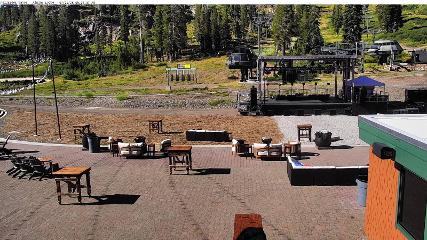 Alpine Meadows: Alpine Peek (squawalpine.com)