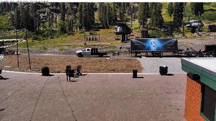 Alpine Meadows: Alpine Peek (squawalpine.com)