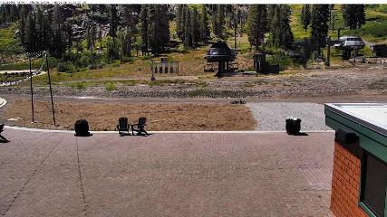 Alpine Meadows: Alpine Peek (squawalpine.com)