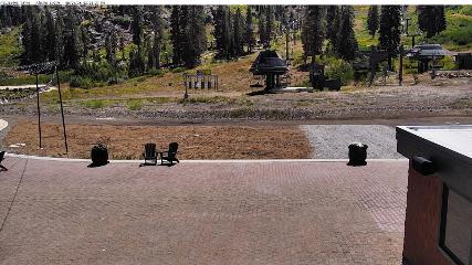 Alpine Meadows: Alpine Peek (squawalpine.com)