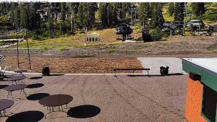 Alpine Meadows: Alpine Peek (squawalpine.com)