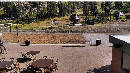 Alpine Meadows: Alpine Peek (squawalpine.com)