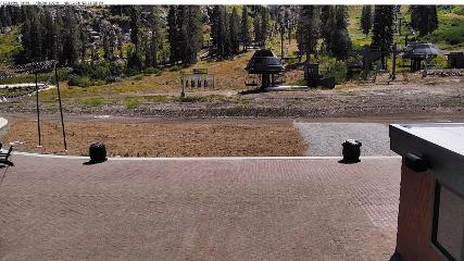 Alpine Meadows: Alpine Peek (squawalpine.com)