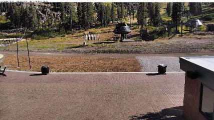 Alpine Meadows: Alpine Peek (squawalpine.com)