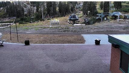 Alpine Meadows: Alpine Peek (squawalpine.com)