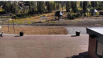 Alpine Meadows: Alpine Peek (squawalpine.com)