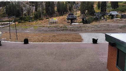 Alpine Meadows: Alpine Peek (squawalpine.com)