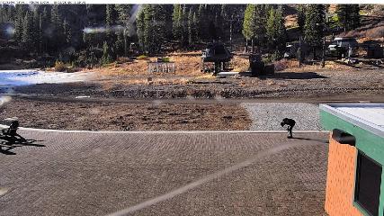 Alpine Meadows: Alpine Peek (squawalpine.com)