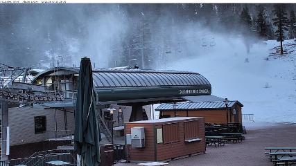 Alpine Meadows: Alpine Peek (squawalpine.com)