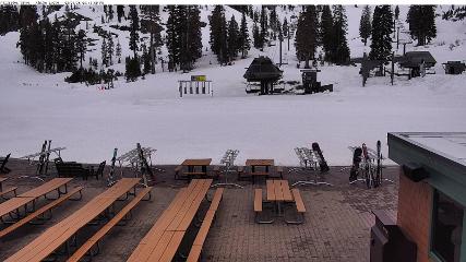 Alpine Meadows: Alpine Peek (squawalpine.com)