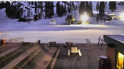 Alpine Meadows: Alpine Peek (squawalpine.com)