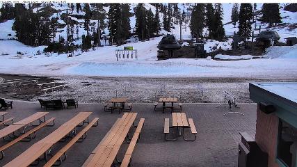 Alpine Meadows: Alpine Peek (squawalpine.com)