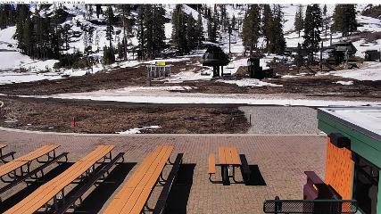 Alpine Meadows: Alpine Peek (squawalpine.com)