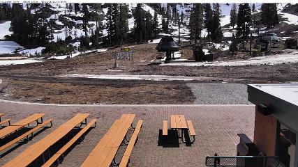 Alpine Meadows: Alpine Peek (squawalpine.com)
