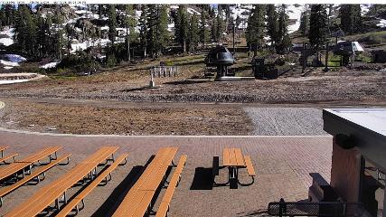 Alpine Meadows: Alpine Peek (squawalpine.com)
