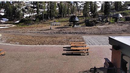 Alpine Meadows: Alpine Peek (squawalpine.com)