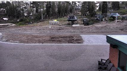 Alpine Meadows: Alpine Peek (squawalpine.com)