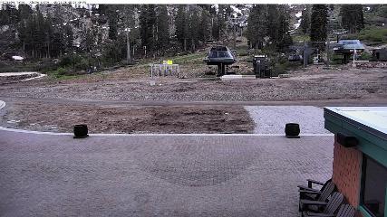 Alpine Meadows: Alpine Peek (squawalpine.com)