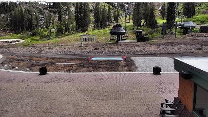 Alpine Meadows: Alpine Peek (squawalpine.com)