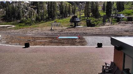 Alpine Meadows: Alpine Peek (squawalpine.com)