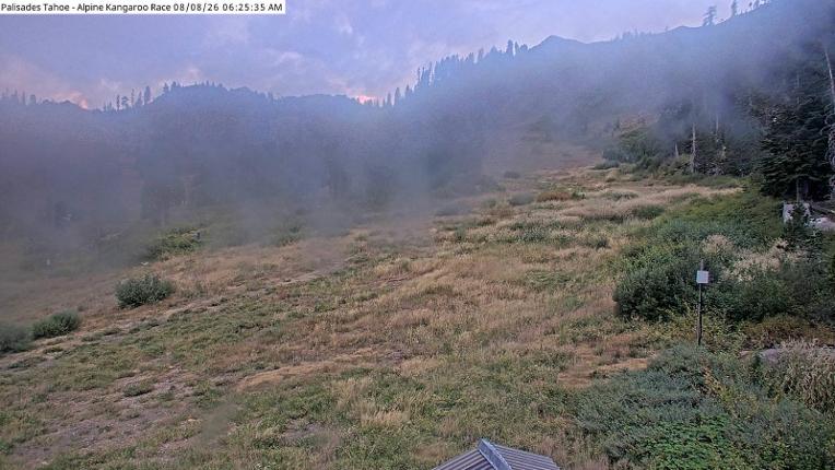 Webcam Alpine Meadows: Alpine Race Cam