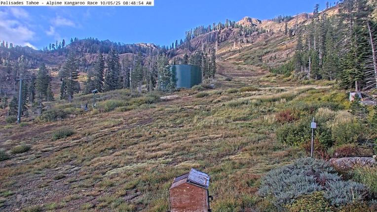 Webcam Alpine Meadows: Alpine Race Cam