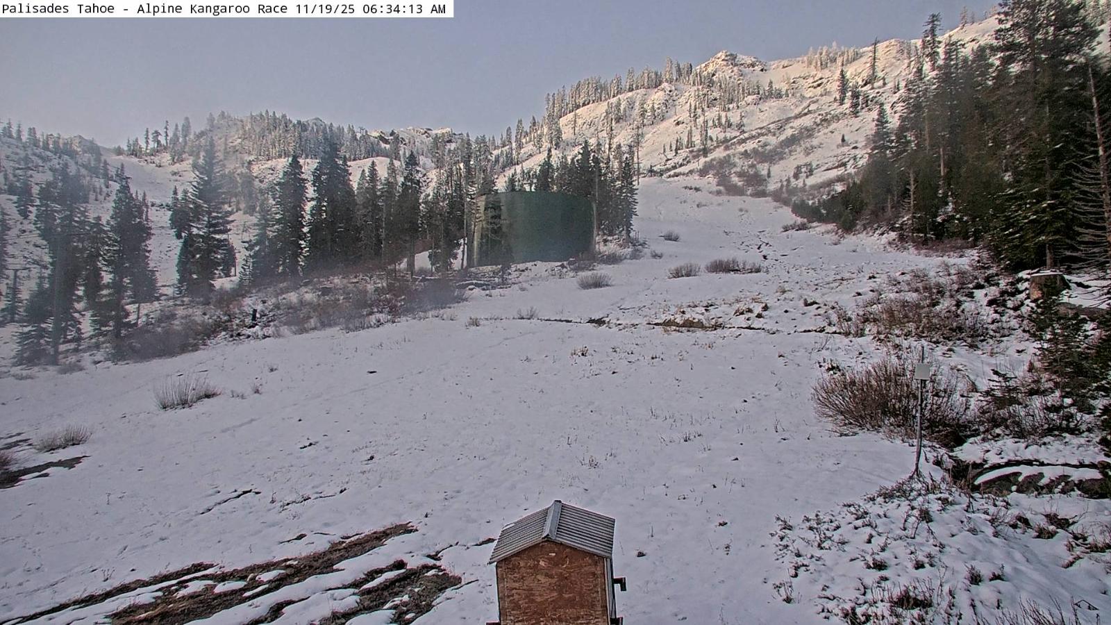 Webcam Alpine Meadows: Alpine Race Cam
