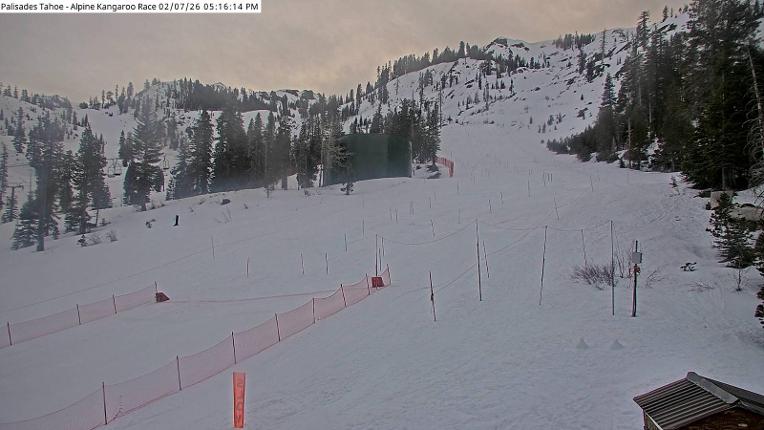 Webcam Alpine Meadows: Alpine Race Cam