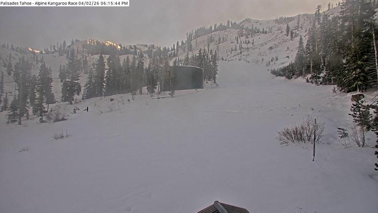 Webcam Alpine Meadows: Alpine Race Cam