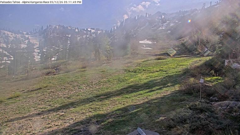 Webcam Alpine Meadows: Alpine Race Cam