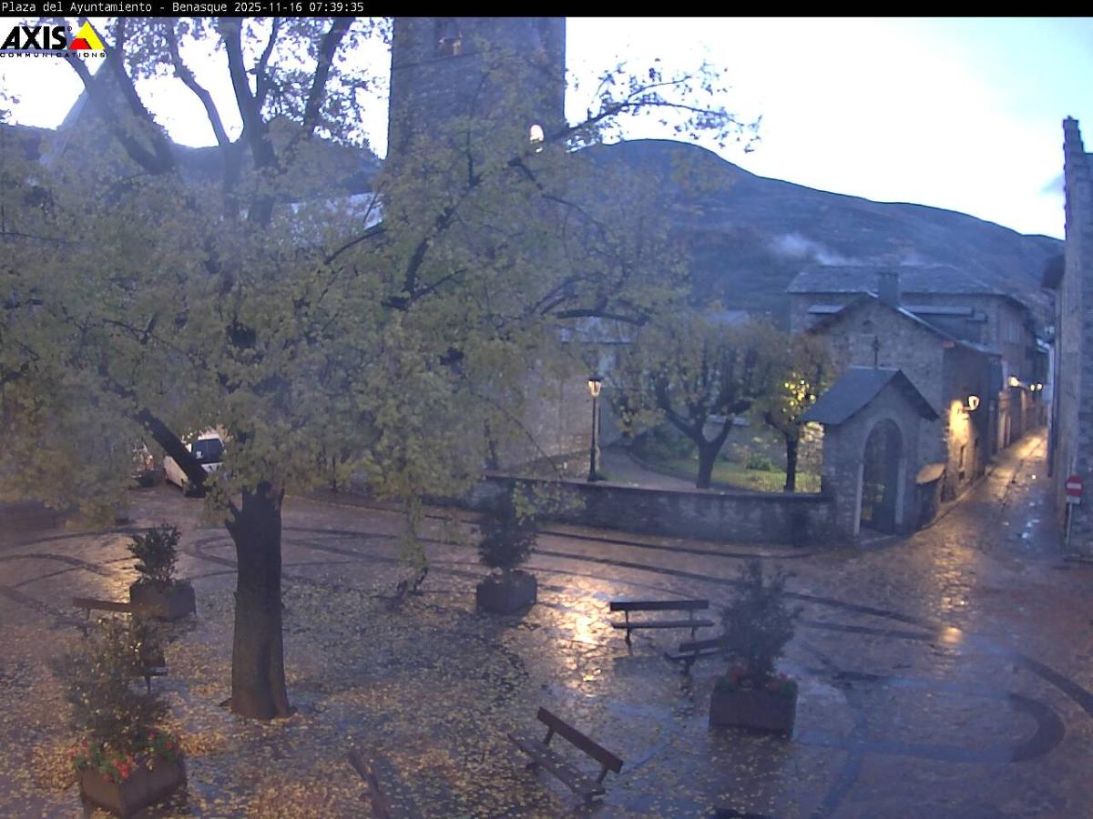 Webcam Aramón Cerler: Plaza Cerler