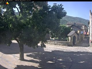 Aramón Cerler: Plaza Cerler (turismobenasque.com)