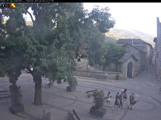 Aramón Cerler: Plaza Cerler (turismobenasque.com)